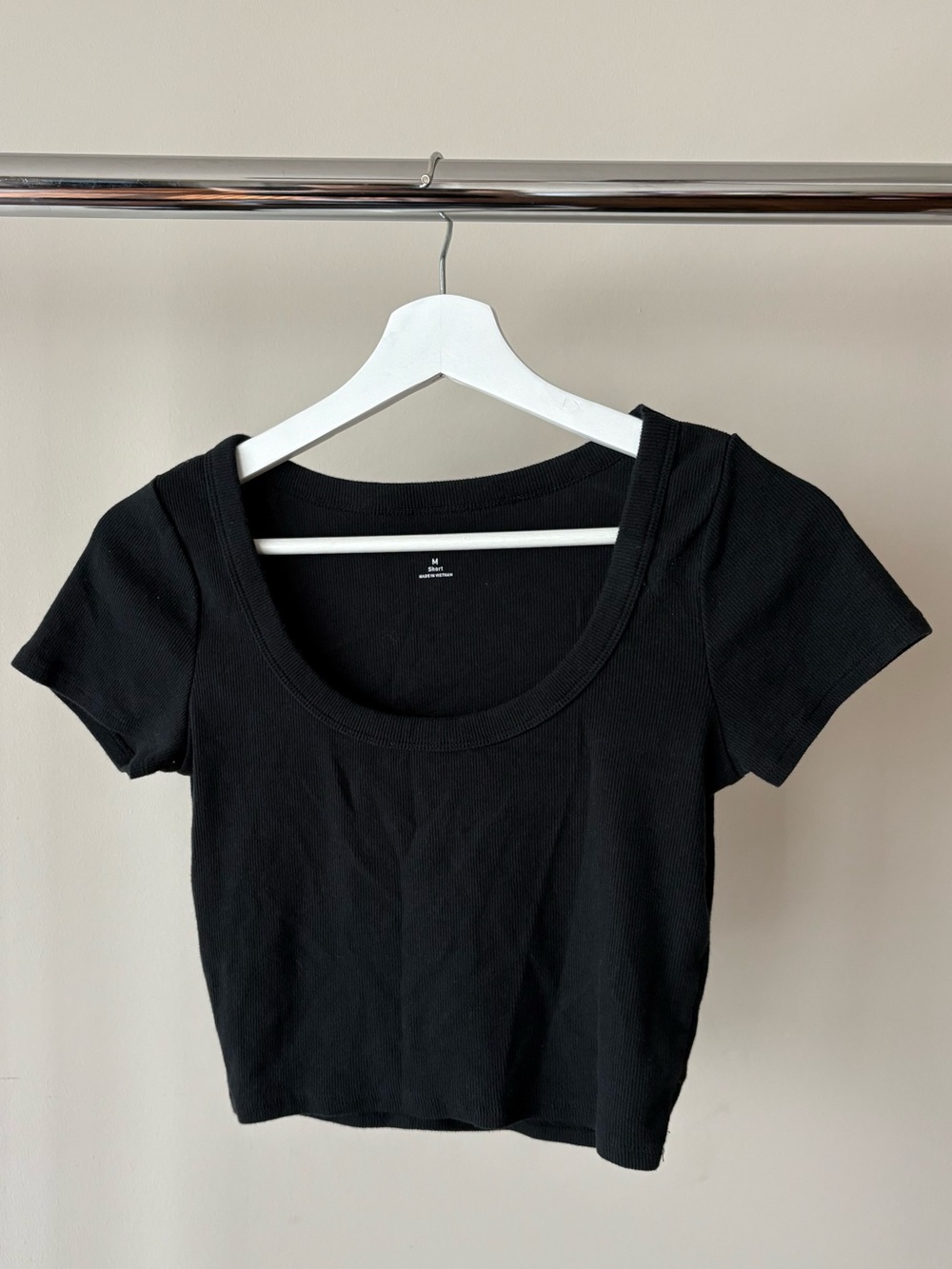 Hollister Scoopneck Crop top